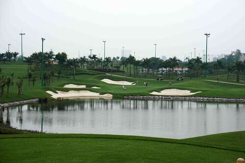 하노이] 롱비엔 골프클럽 ([Hanoi] Long Bien Golf Course) - 몽키트래블